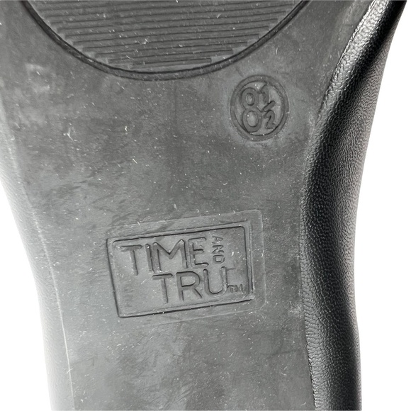 Time & Tru Black Pumps Size 8 1/2 Women’s - Picture 2 of 8